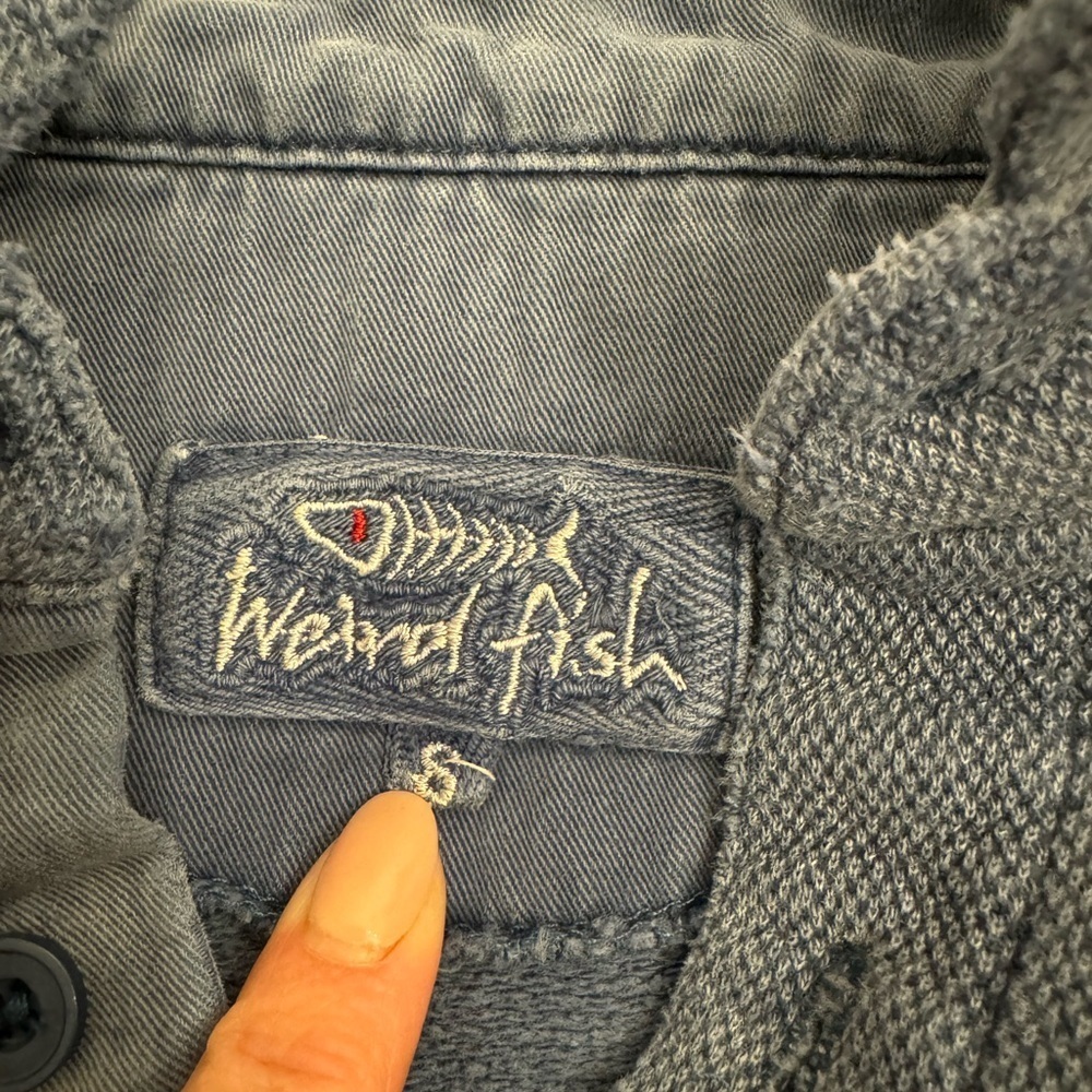 VTG Weird Fish Distressed Men’s Three Button Pullover Sweatshirt, sz S - Picture 8 of 11